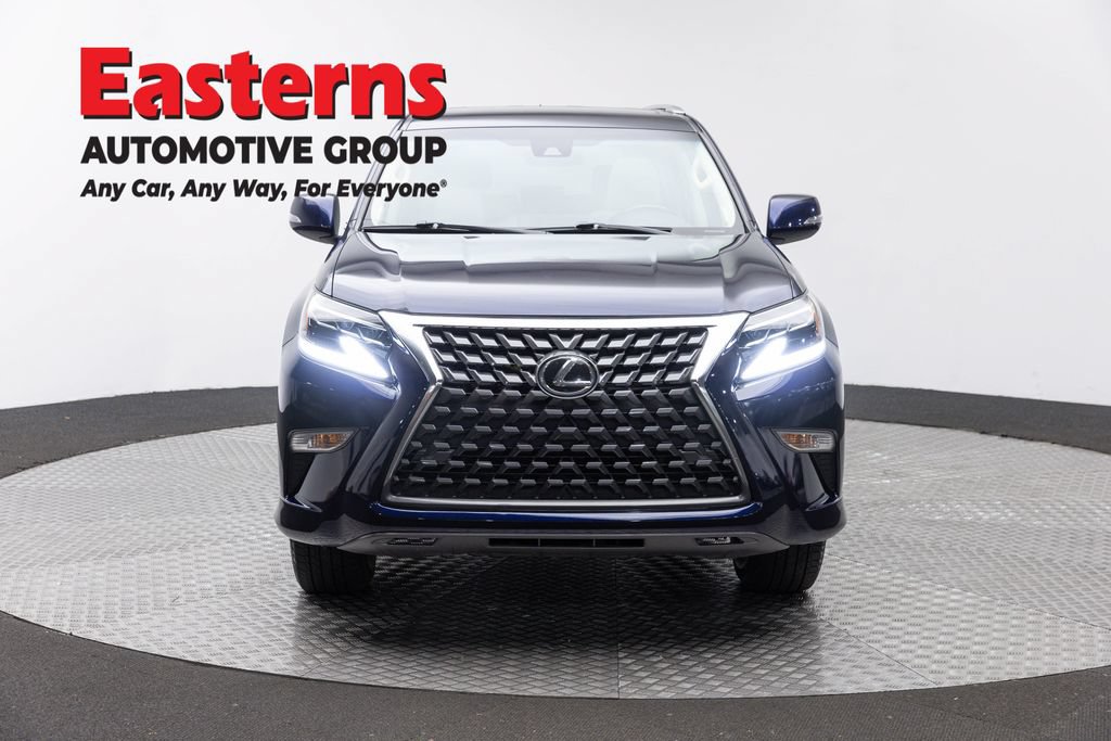 Used 2021 Lexus GX 460 w/ Accessory Package AWD/4WD image 2