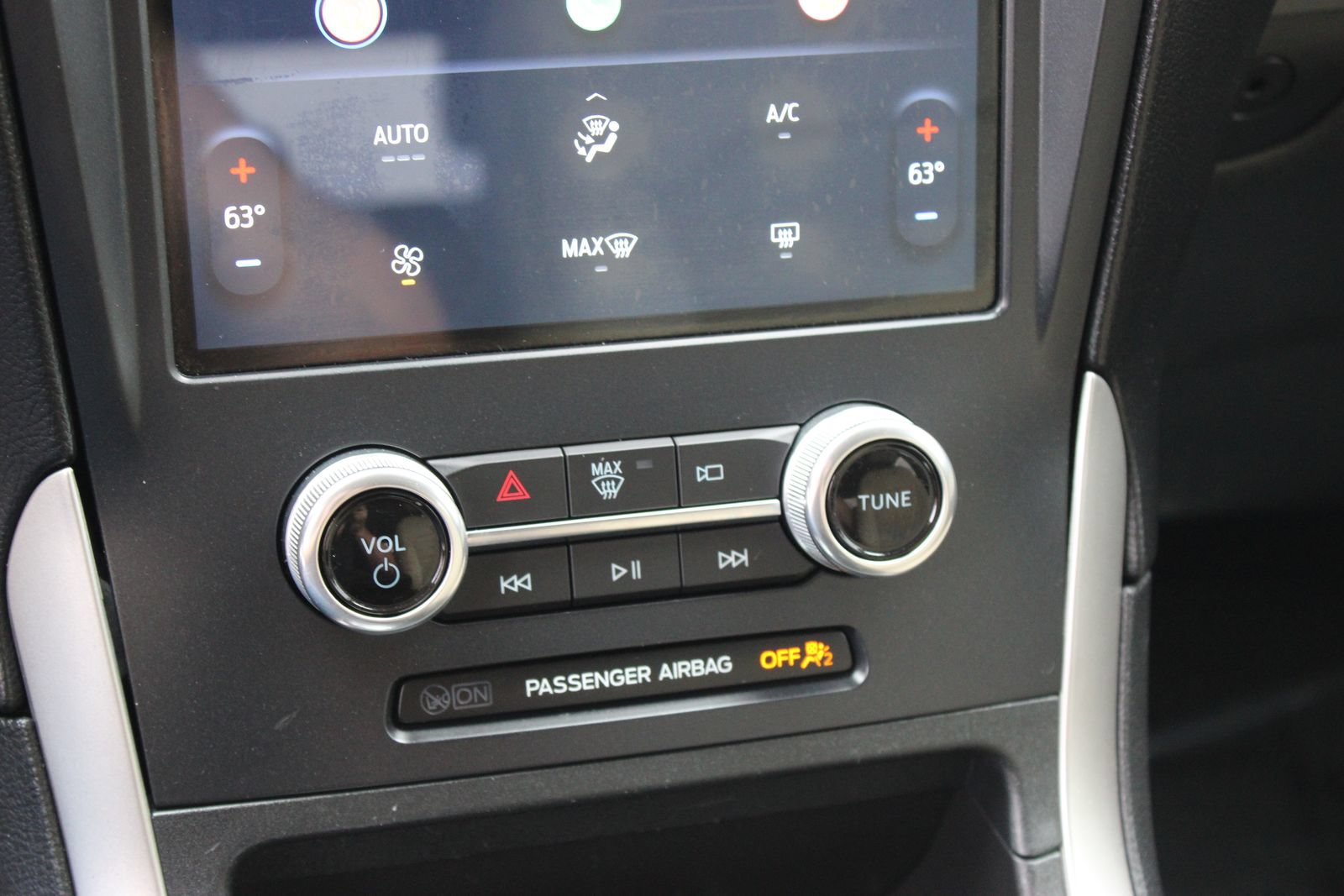 Used 2022 Ford Edge SE AWD/4WD image 16