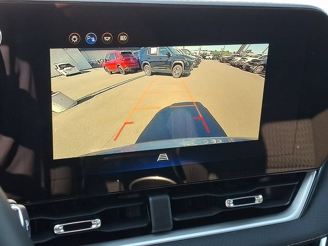 Used 2025 Chevrolet Equinox LT FWD image 12