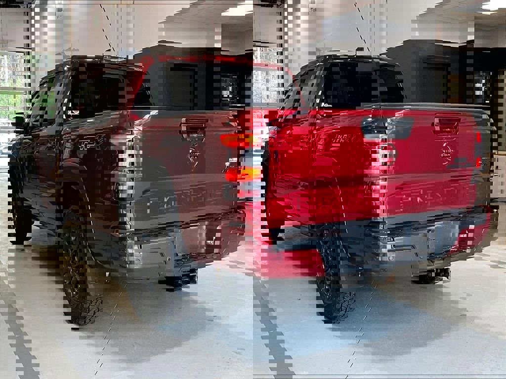 Used 2023 Nissan Frontier PRO-4X w/ Pro-4X Premium Package AWD/4WD image 6