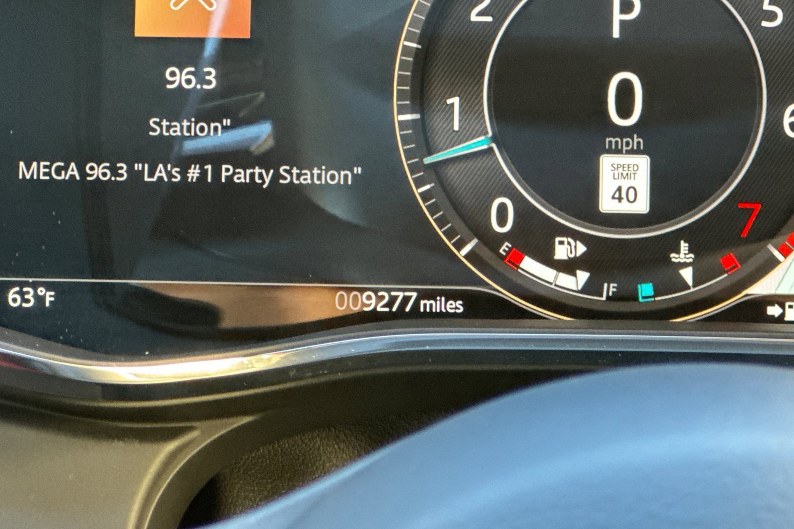 Used 2025 Jaguar F-PACE R-Dynamic S image 31