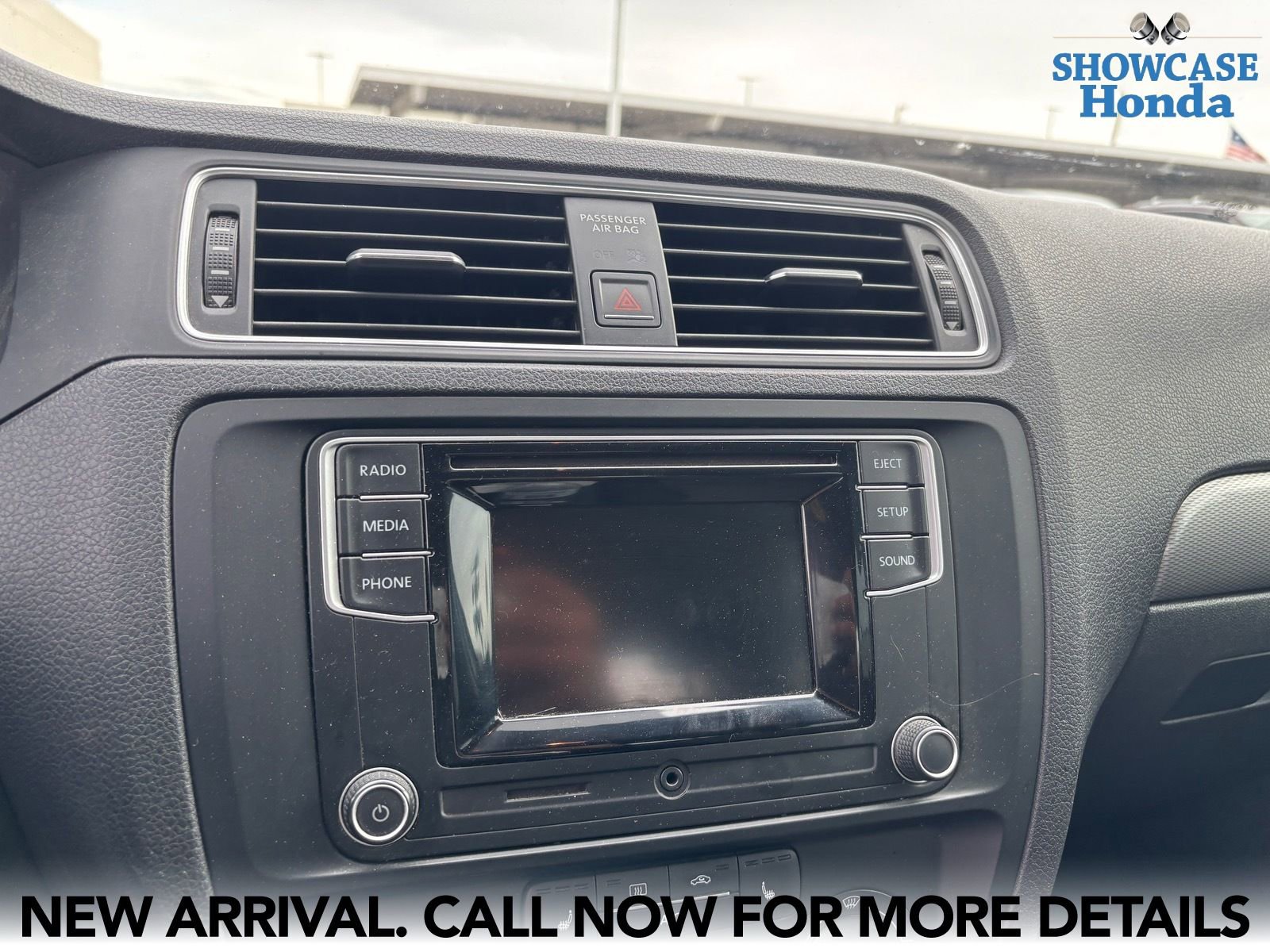 Used 2017 Volkswagen Jetta S w/ Jetta S Cold Weather Package image 9