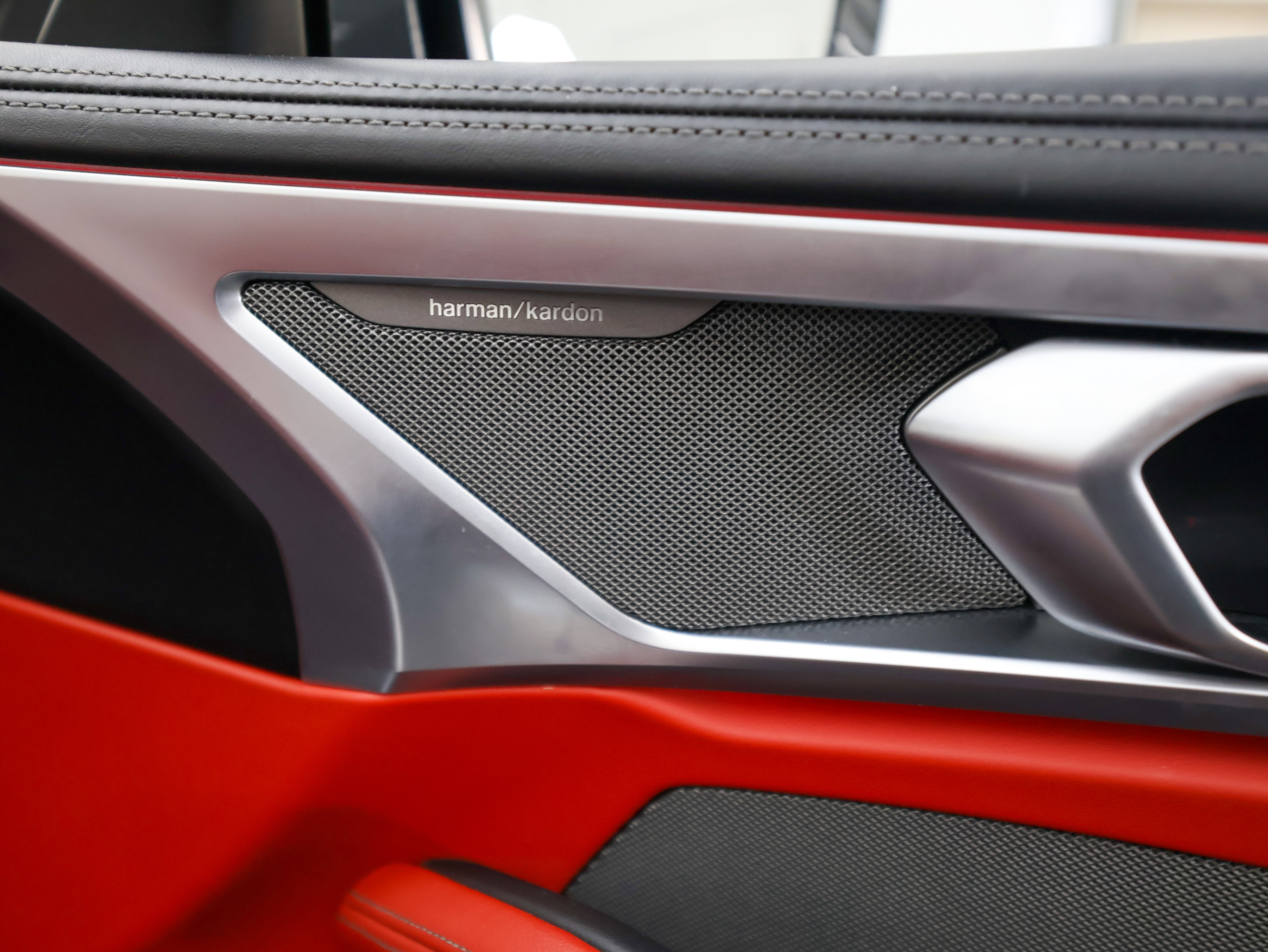 Used 2021 BMW M850i xDrive Convertible w/ Driving Assistance Package image 53