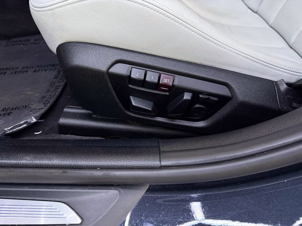 Used 2015 BMW M3 RWD image 17