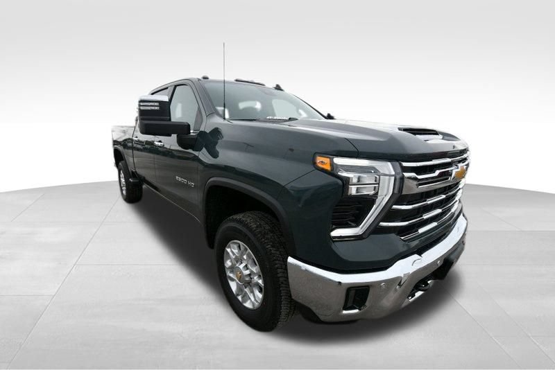 New 2026 Chevrolet Silverado 2500 LTZ w/ LTZ Convenience Package AWD/4WD image 9
