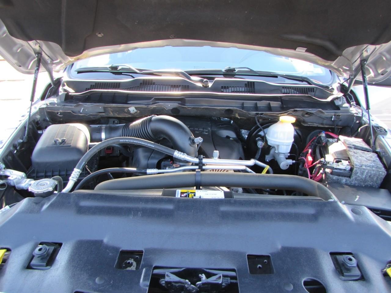 Used 2019 RAM 1500 Classic SLT image 12