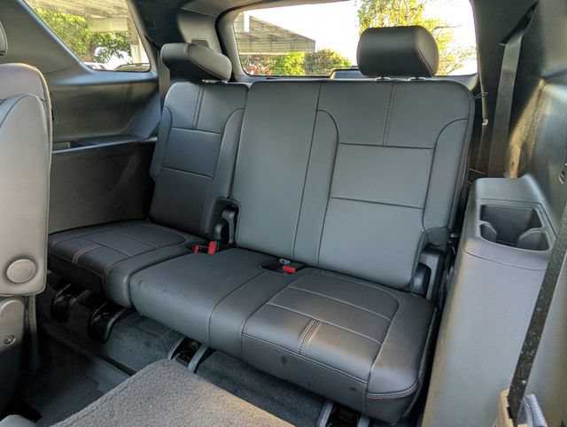 Used 2023 Chevrolet Traverse RS w/ LPO, Floor Liner Package AWD/4WD image 23