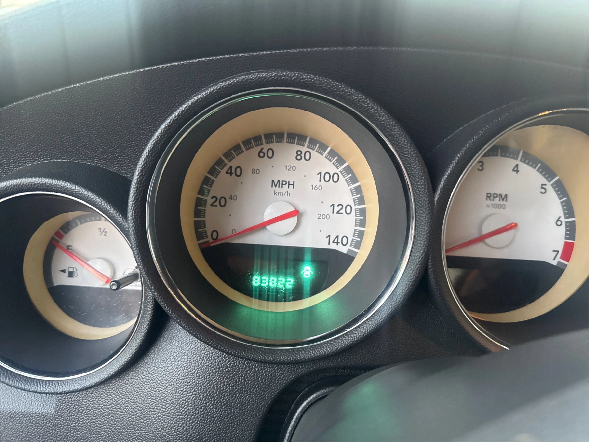 Used 2010 Dodge Charger SXT RWD image 19