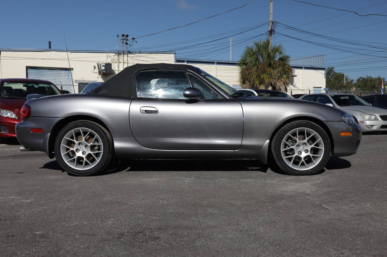 Used 2002 MAZDA MX-5 Miata SE RWD image 13