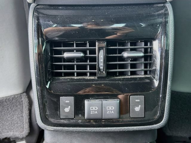 Used 2019 Toyota Avalon Limited FWD image 19