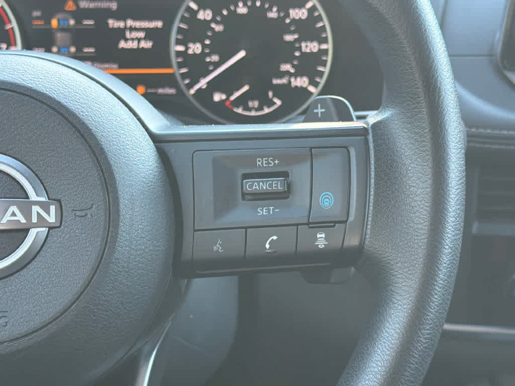 Used 2024 Nissan Rogue SV AWD/4WD image 29