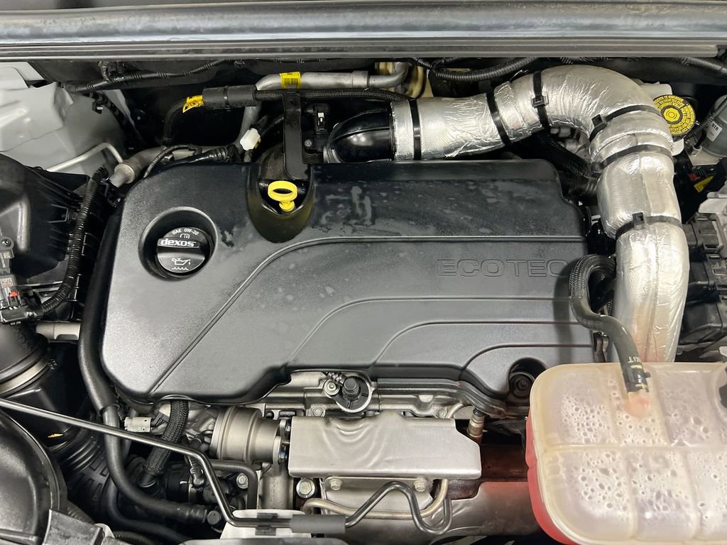 Used 2022 Buick Encore Preferred w/ Safety Package AWD/4WD image 24