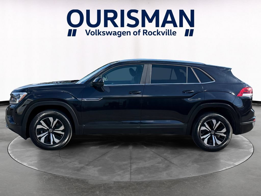 Used 2024 Volkswagen Atlas Cross Sport SE AWD/4WD image 3
