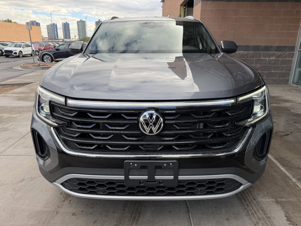 Used 2024 Volkswagen Atlas Cross Sport SE w/ Panoramic Sunroof Package image 10