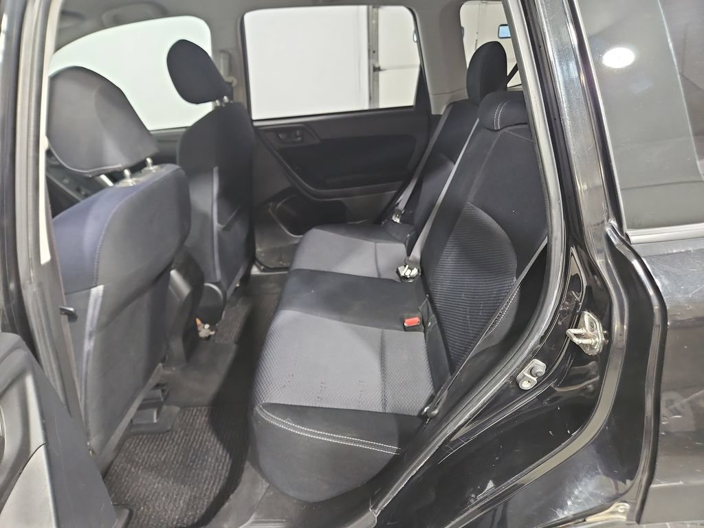 Used 2014 Subaru Forester 2.5i AWD/4WD image 23