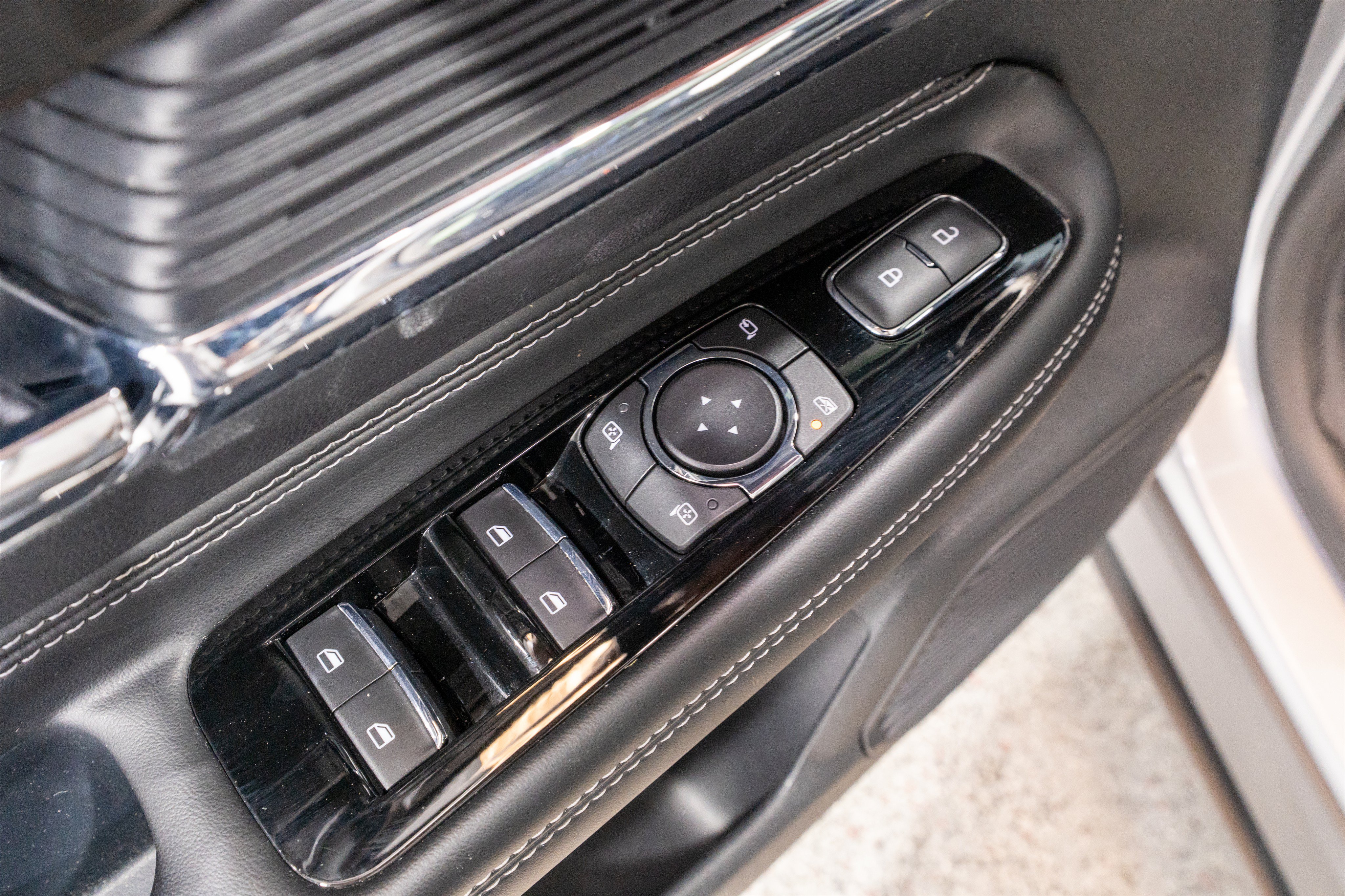 Used 2021 Lincoln Corsair AWD w/ Premium Package image 15