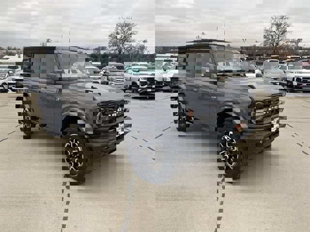 Used 2024 Ford Bronco Outer Banks image 1