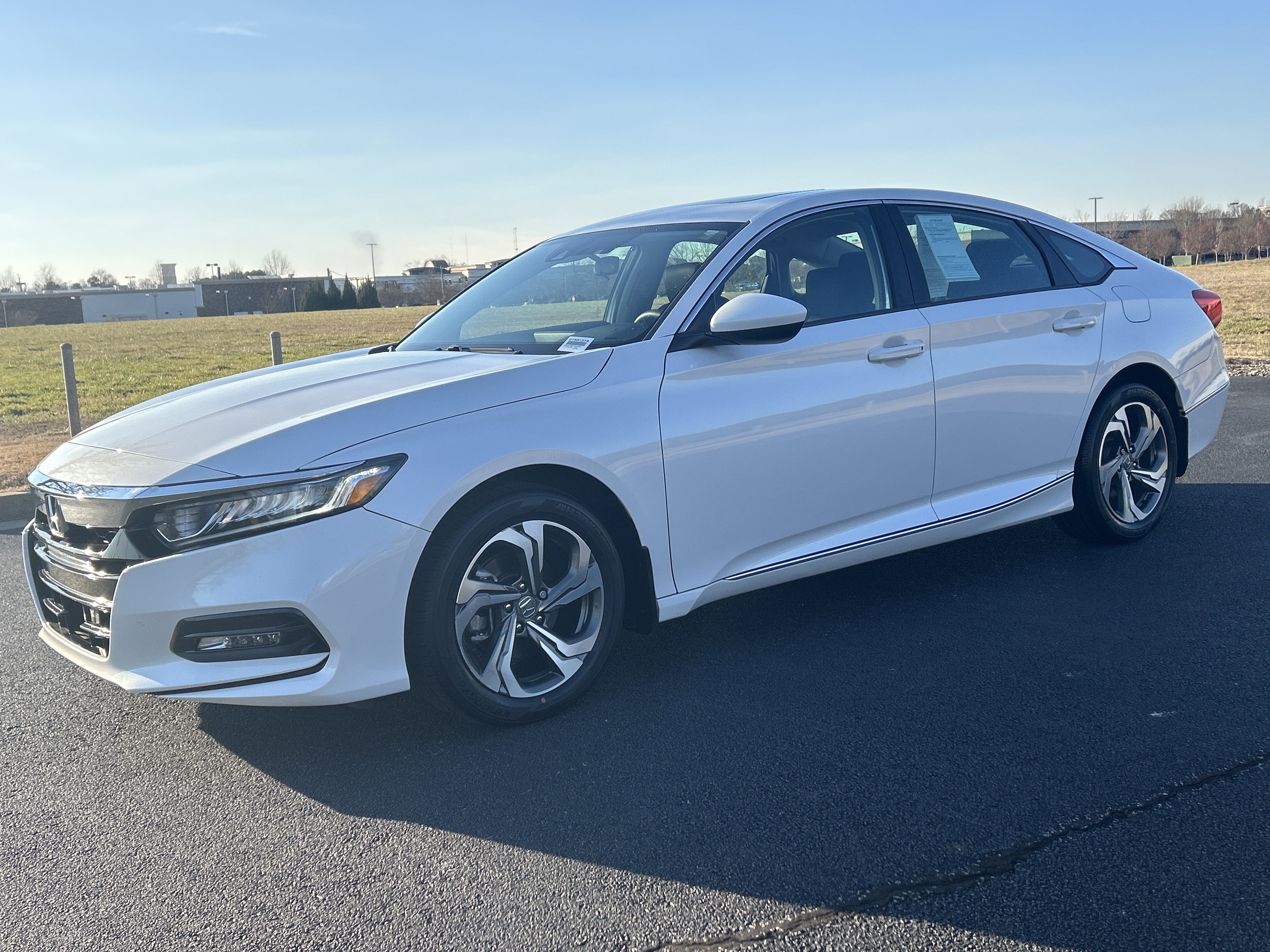 Certified 2018 Honda Accord EX image 5