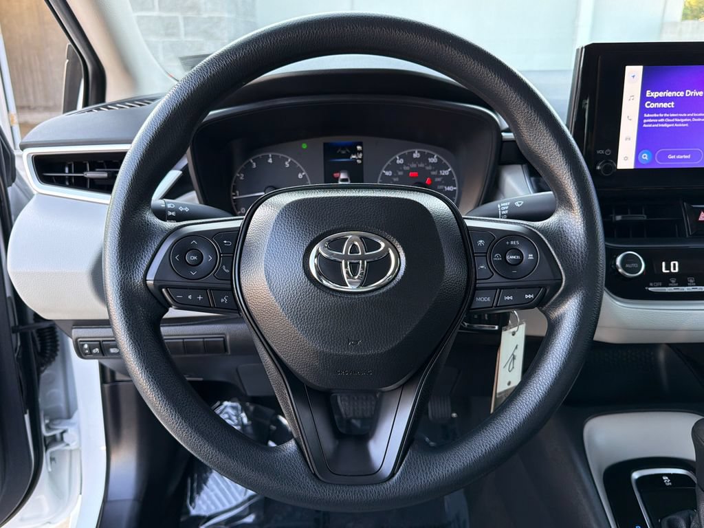 Used 2025 Toyota Corolla LE FWD image 23