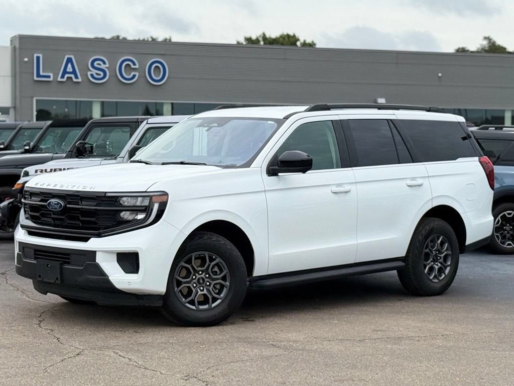 Used 2025 Ford Expedition Active