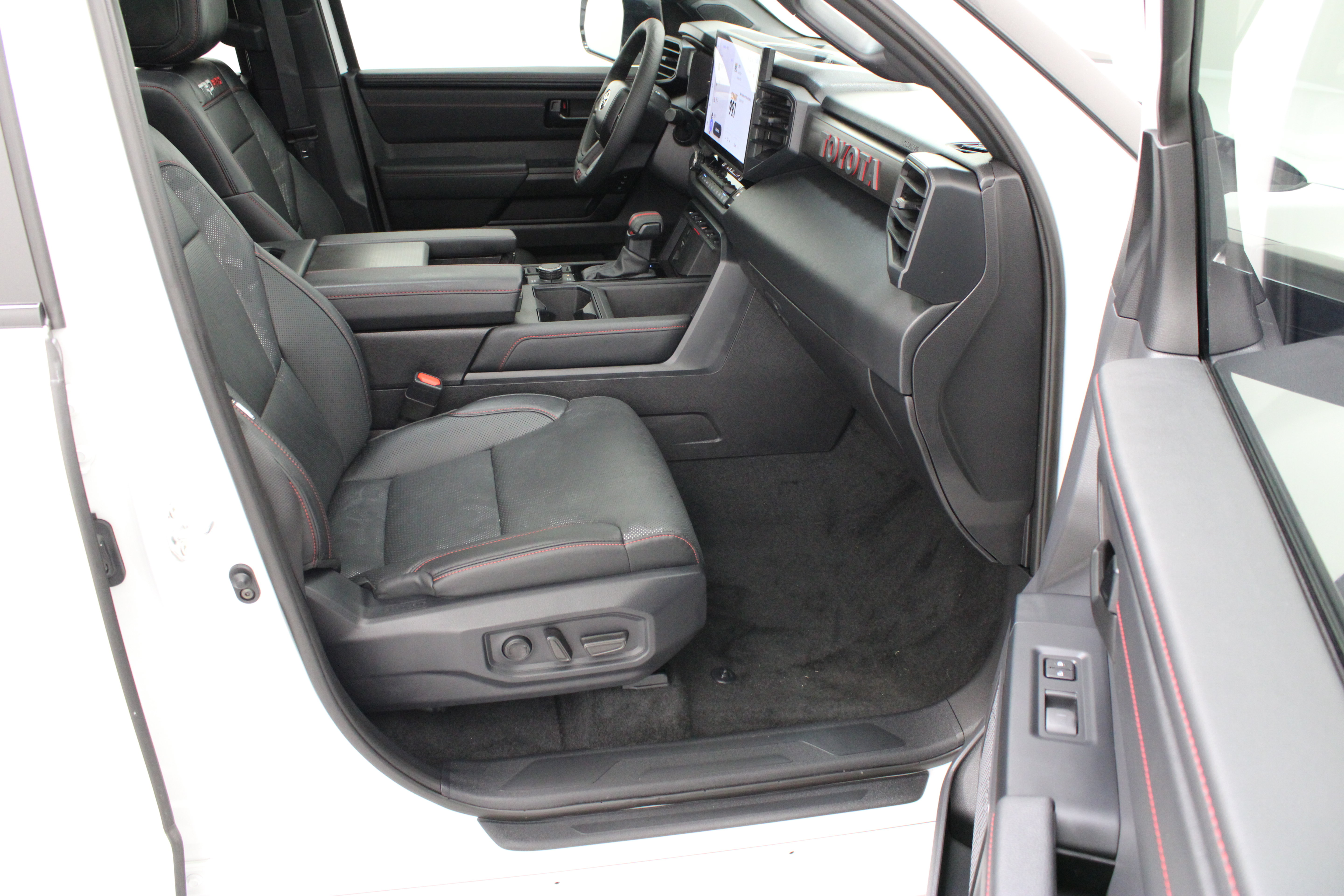 Used 2026 Toyota Sequoia TRD Pro AWD/4WD image 43