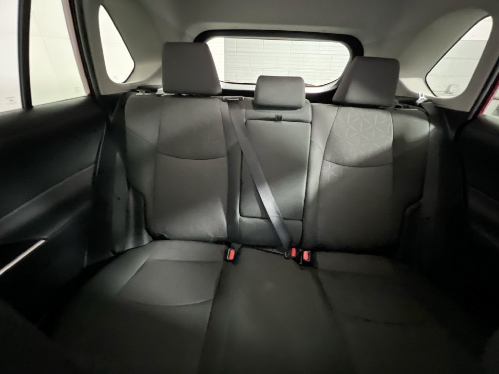Used 2025 Toyota RAV4 XLE FWD image 30