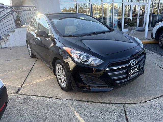 Used 2016 Hyundai Elantra GT image 1