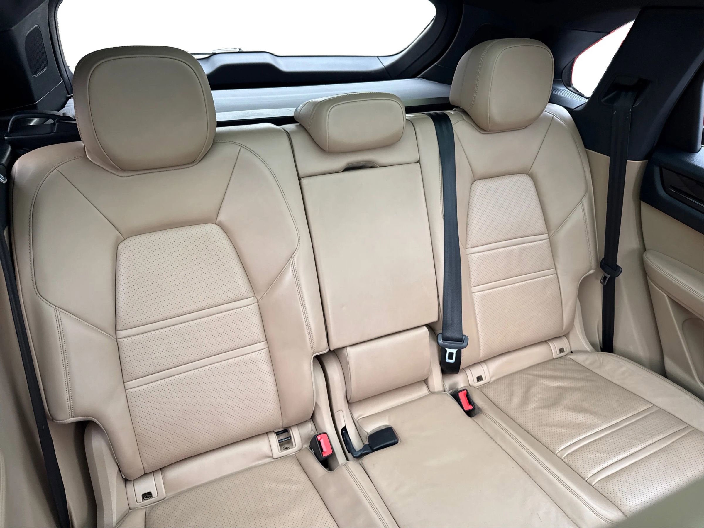 Used 2019 Porsche Cayenne AWD/4WD image 12