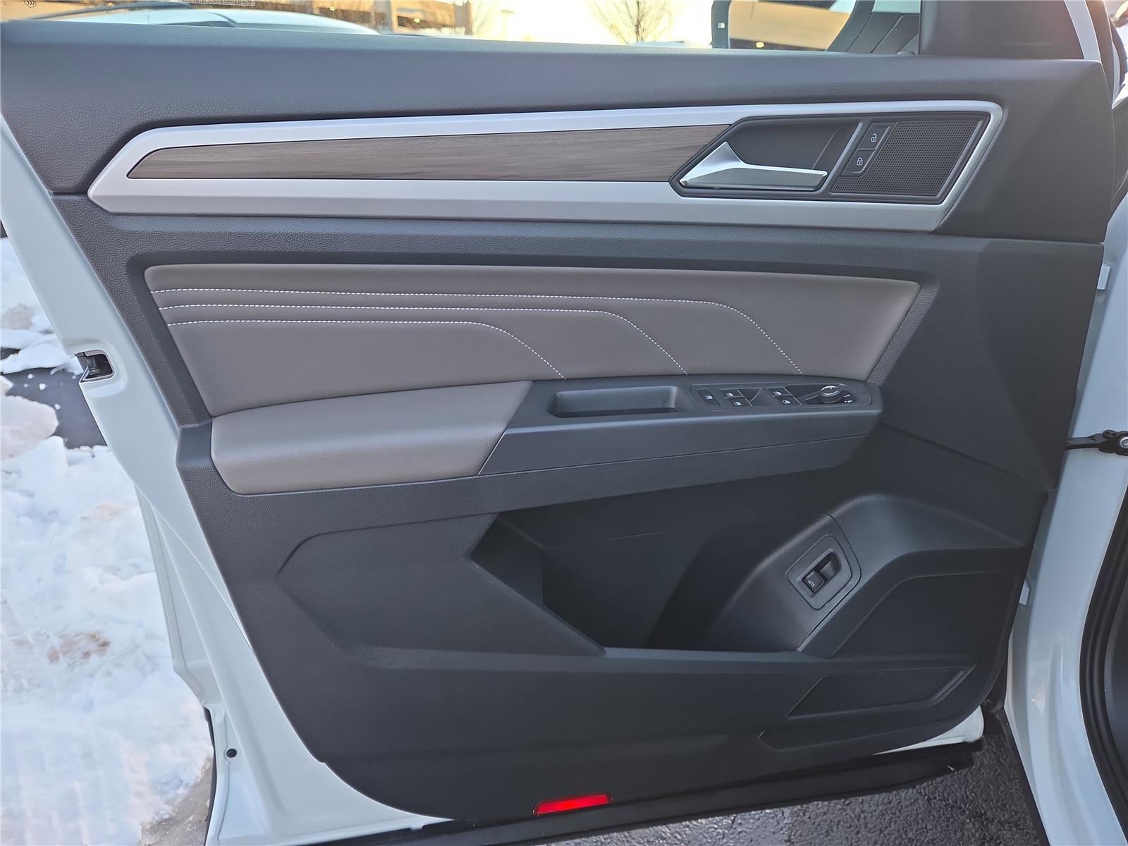 Certified 2023 Volkswagen Atlas SEL image 13