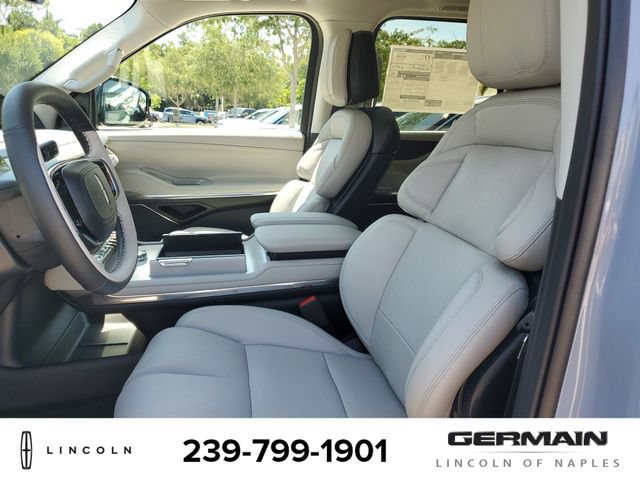 New 2026 Lincoln Navigator L Reserve AWD/4WD image 18