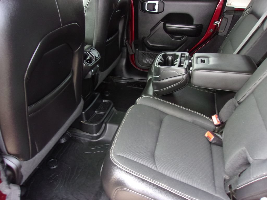 Used 2021 Jeep Wrangler Unlimited Sport AWD/4WD image 12
