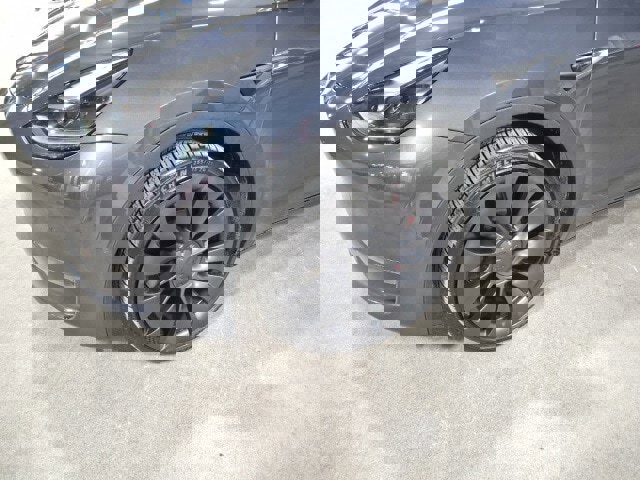 Used 2022 Tesla Model Y Performance image 4