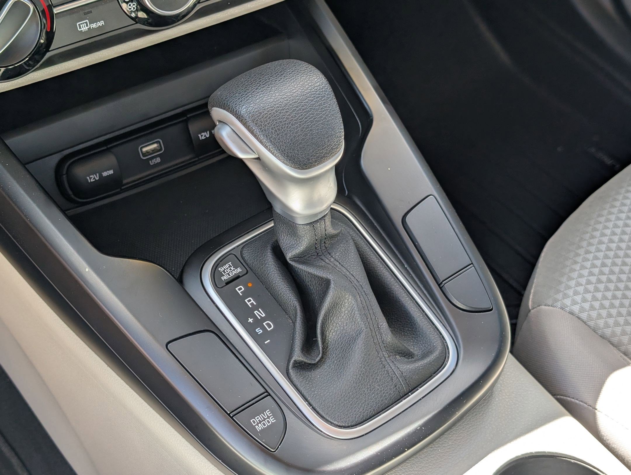 Certified 2023 Kia Soul LX w/ LX Technology Package FWD image 21