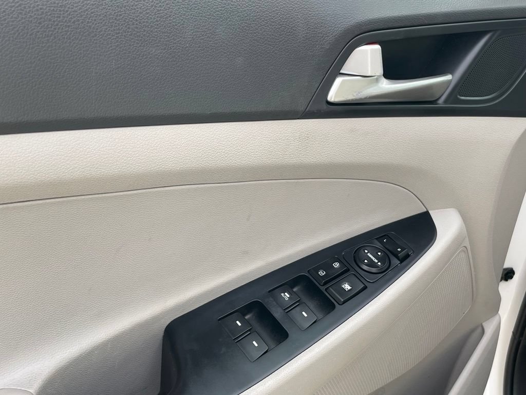 Used 2020 Hyundai Tucson SEL FWD image 11