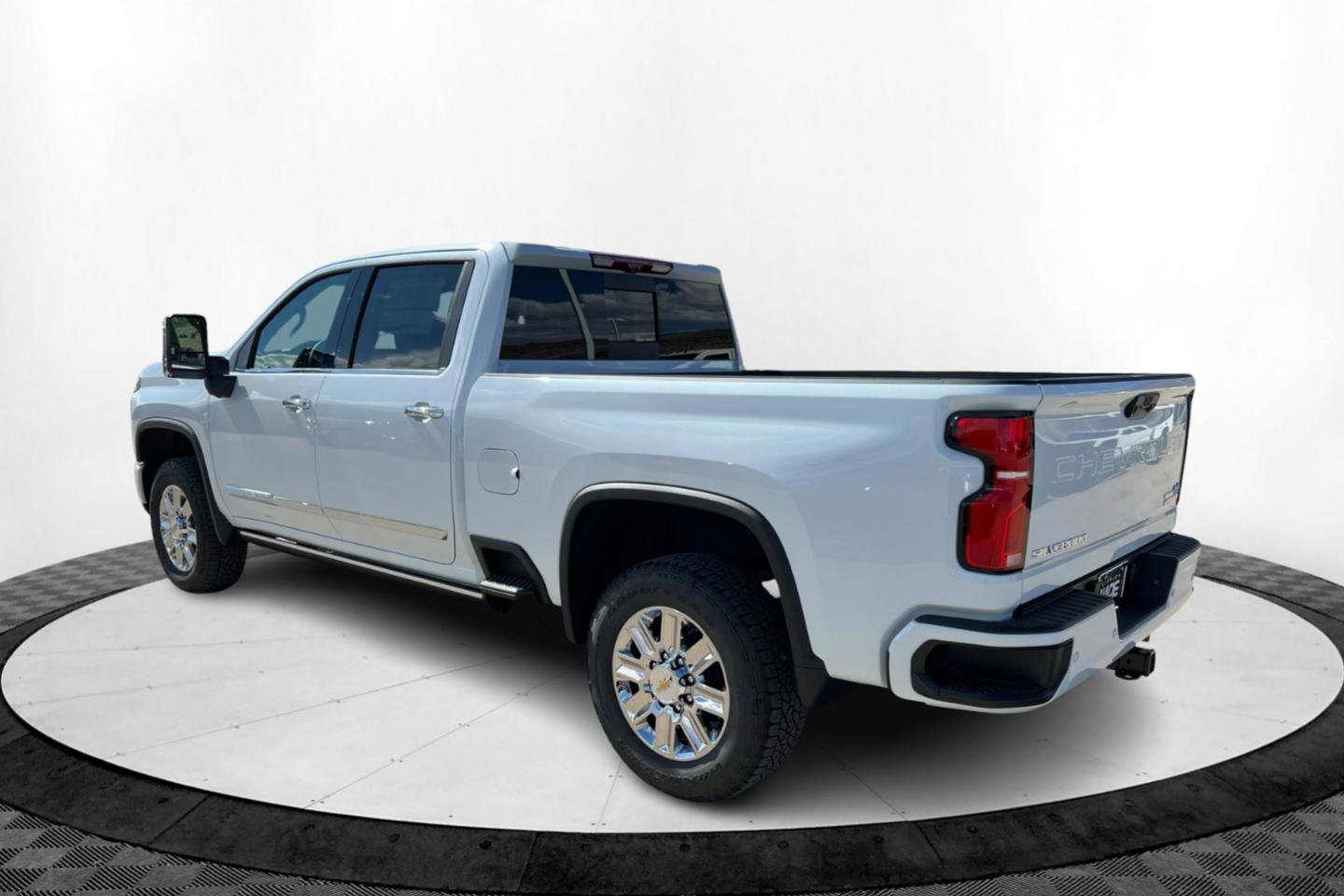 New 2026 Chevrolet Silverado 2500 High Country w/ Technology Package image 3