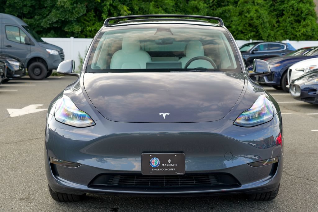 Used 2023 Tesla Model Y Long Range AWD/4WD image 2