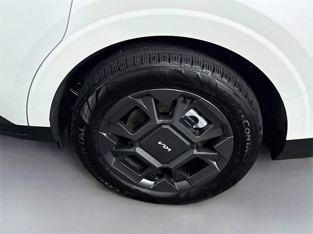 Used 2026 Kia Carnival EX image 38