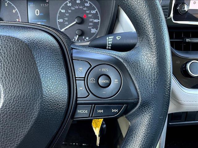 Used 2023 Toyota Corolla Cross L image 21