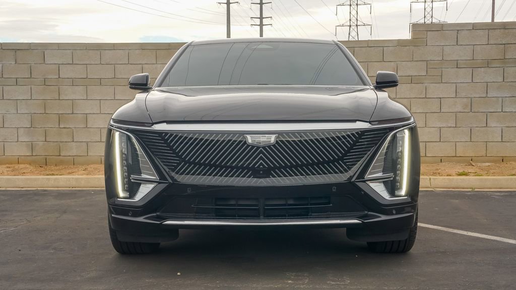 Certified 2025 Cadillac Lyriq Luxury image 4