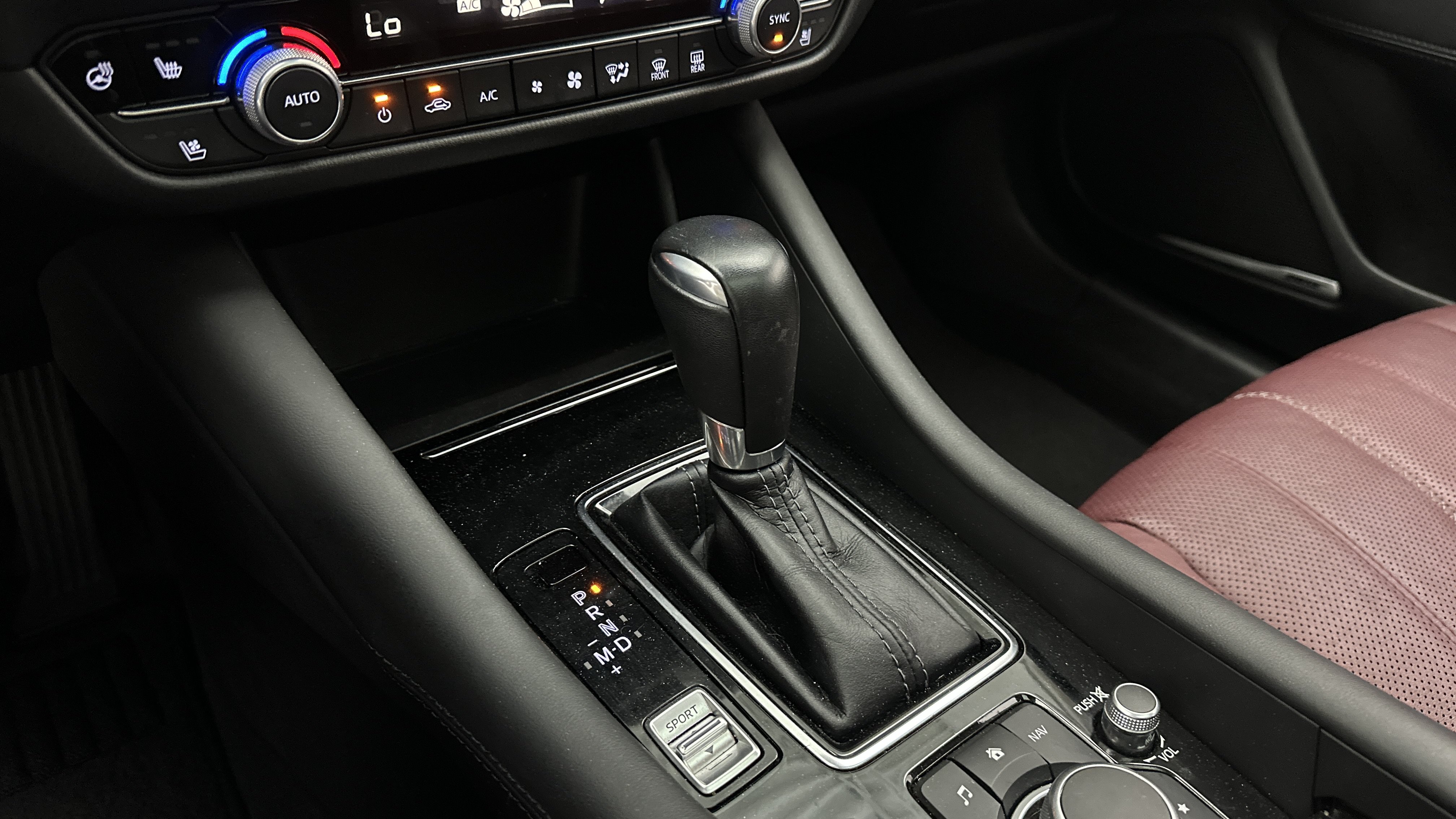 Used 2021 MAZDA MAZDA6 Carbon Edition FWD image 18