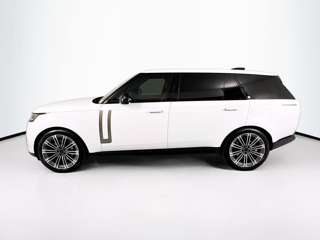 New 2026 Land Rover Range Rover Long Wheelbase SE AWD/4WD image 8