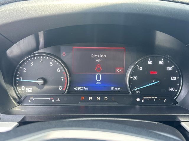 Used 2022 Ford Explorer XLT w/ Equipment Group 202A RWD image 32