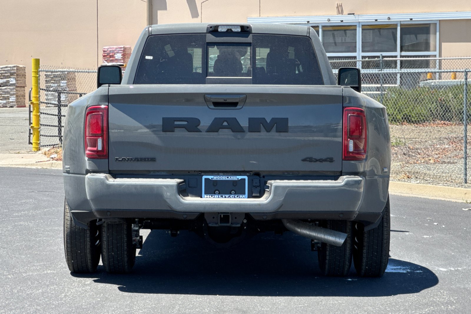 New 2026 RAM 3500 Laramie AWD/4WD image 4