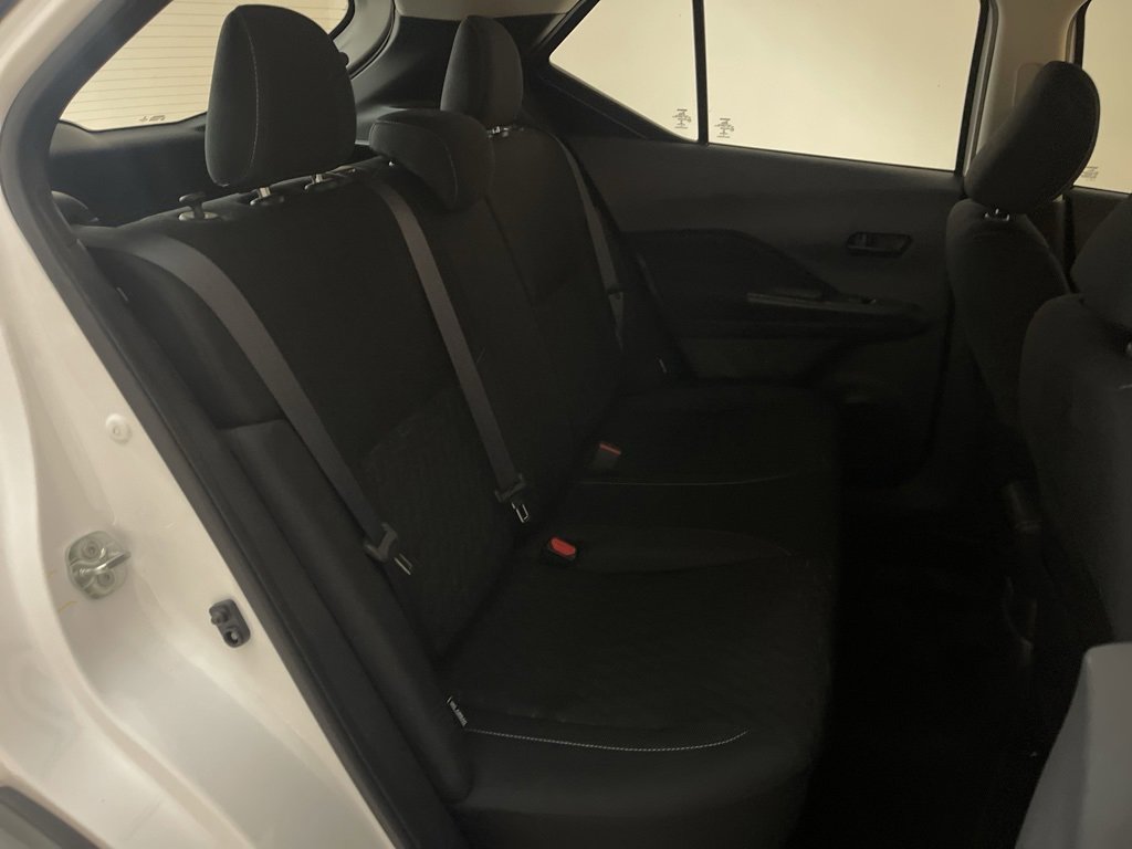 Used 2022 Nissan Kicks S image 30