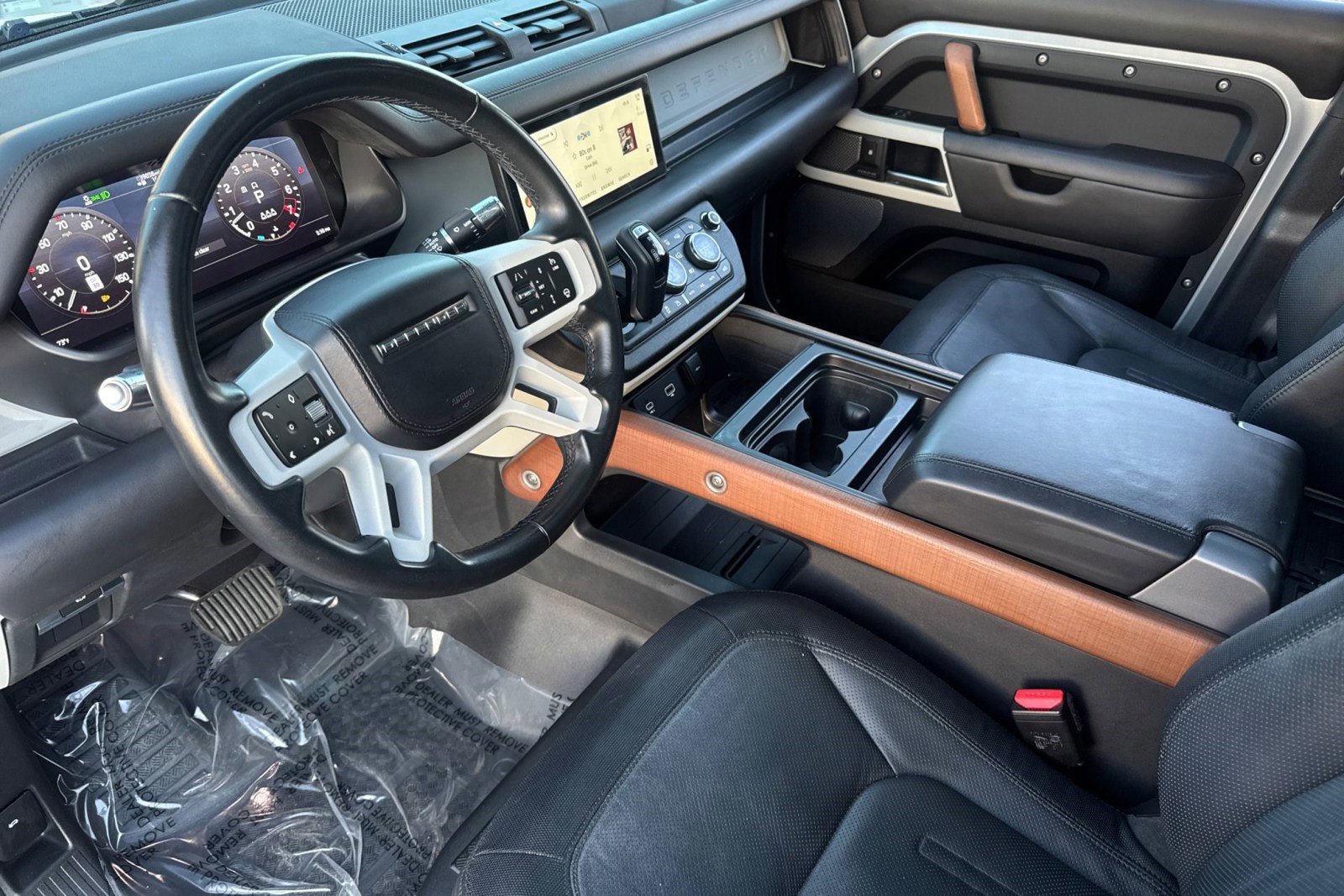 Used 2021 Land Rover Defender 110 X-Dynamic HSE image 5