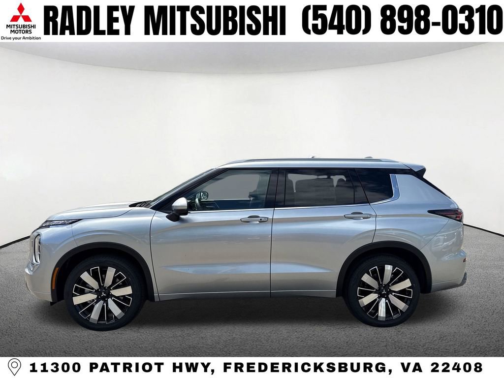 New 2026 Mitsubishi Outlander SEL image 17