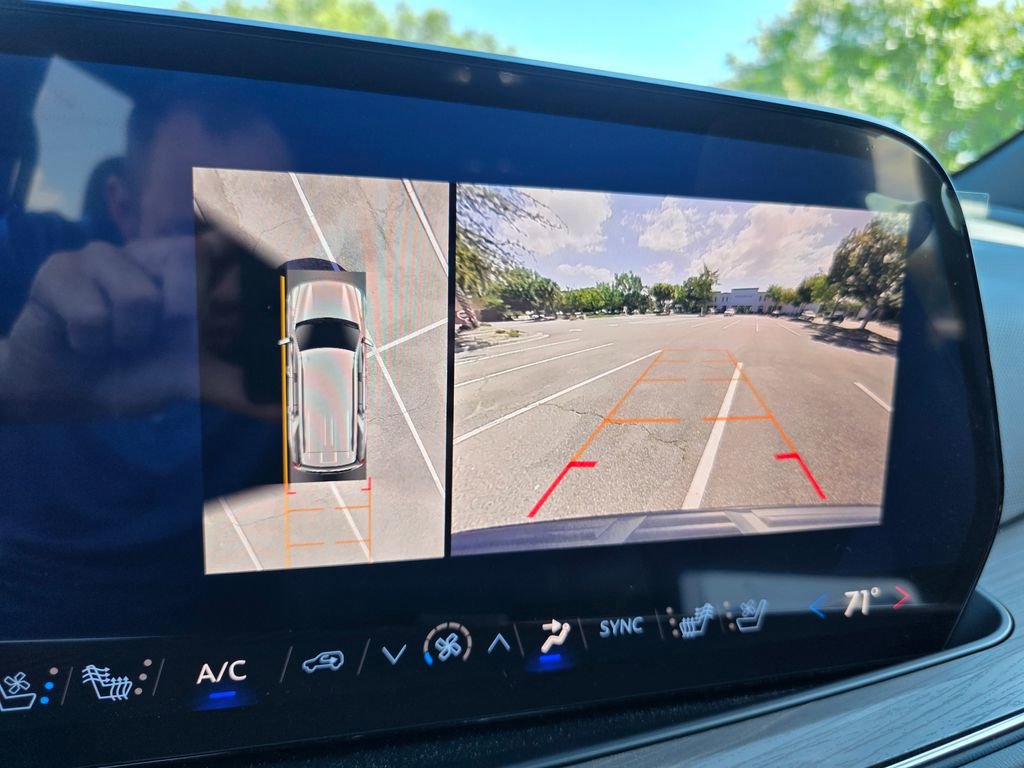 New 2025 Chevrolet Tahoe Premier image 17