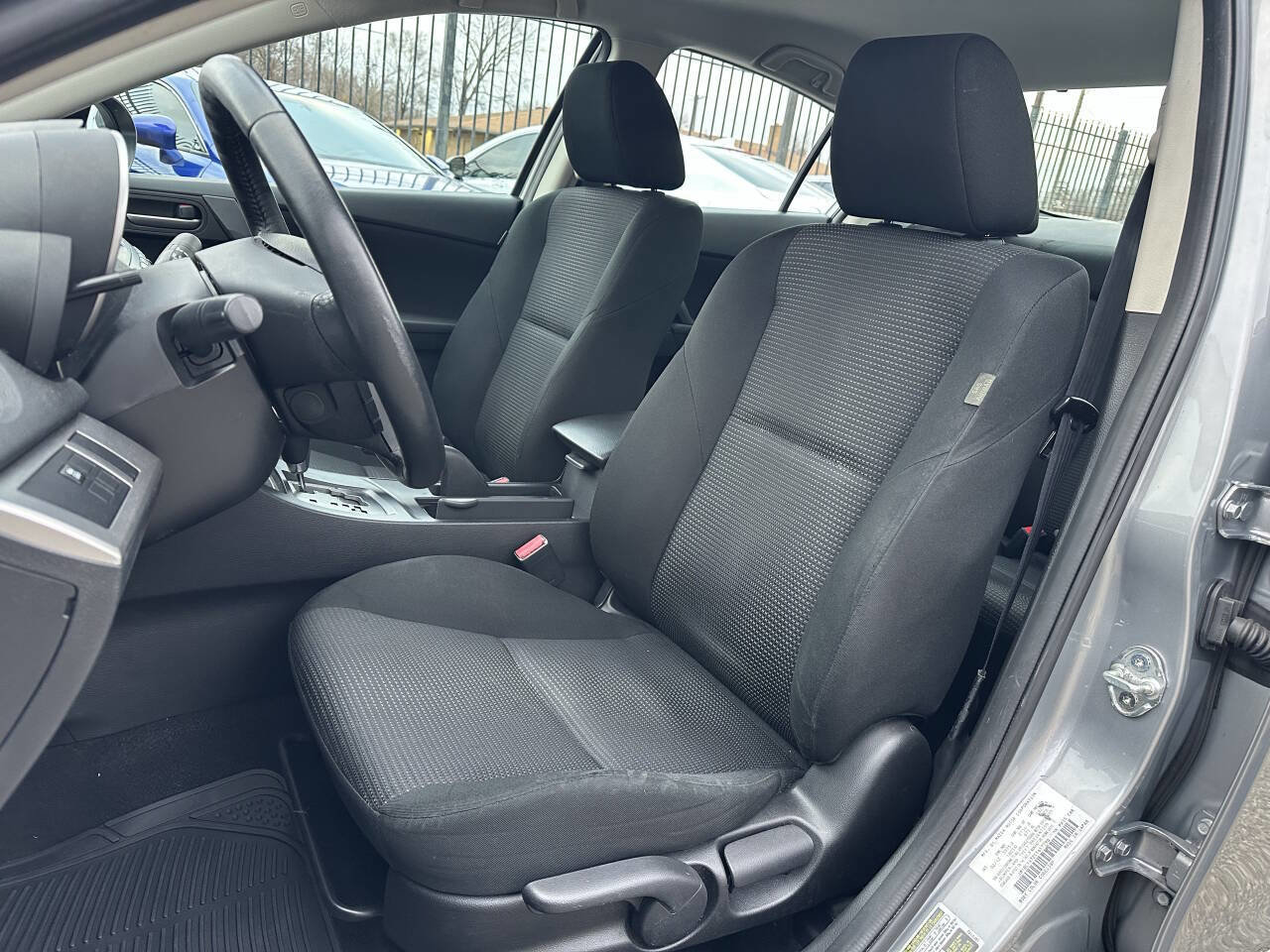 Used 2012 MAZDA MAZDA3 i Touring image 23