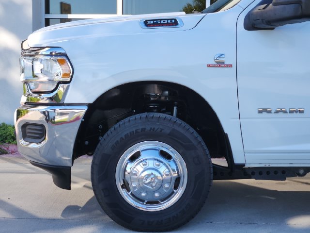 Used 2024 RAM 3500 SLT w/ Quick Order Package 2YG SLT AWD/4WD image 8