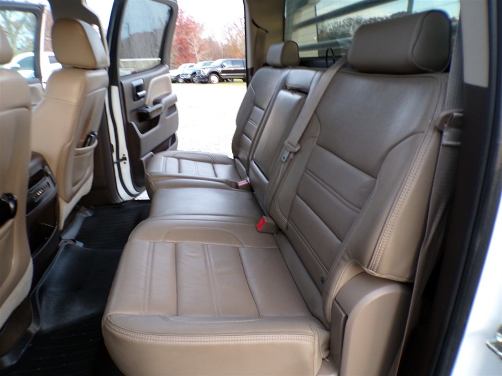 Used 2015 GMC Sierra 3500 Denali w/ Duramax Plus Package image 26